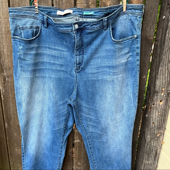 Anthropologie Pilcro Slim Boyfriend High Rise Jeans Light Distressing Sz 26W - Picture 3 of 14